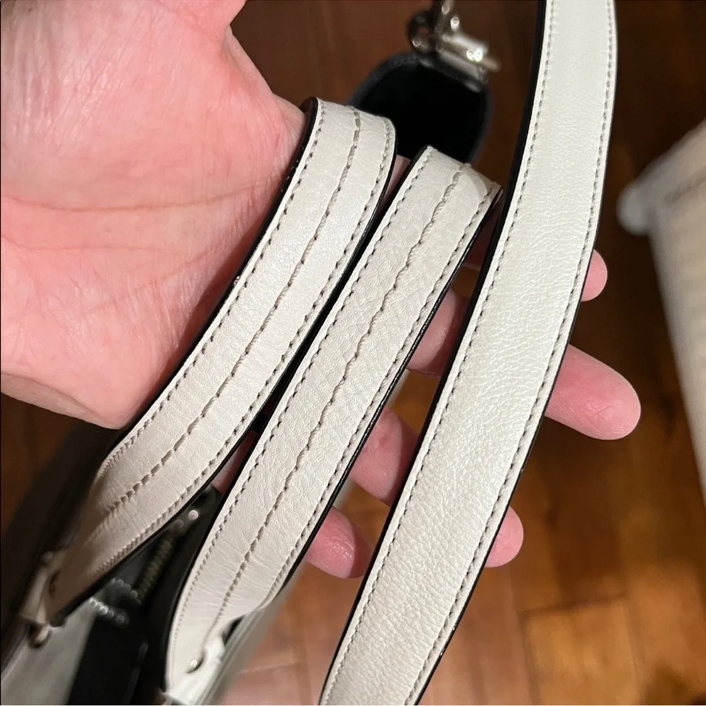 Coach Laura Spectator Tote, EUC - Picture 11 of 14